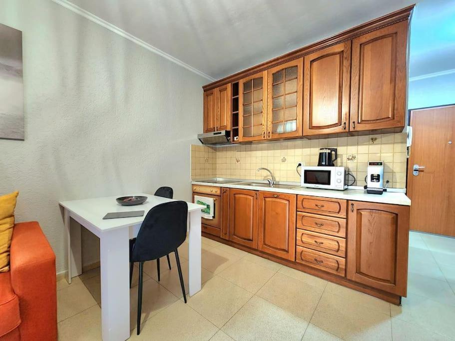 Apartment One Bd Flat Near Center With 24h Self Check In Tirana